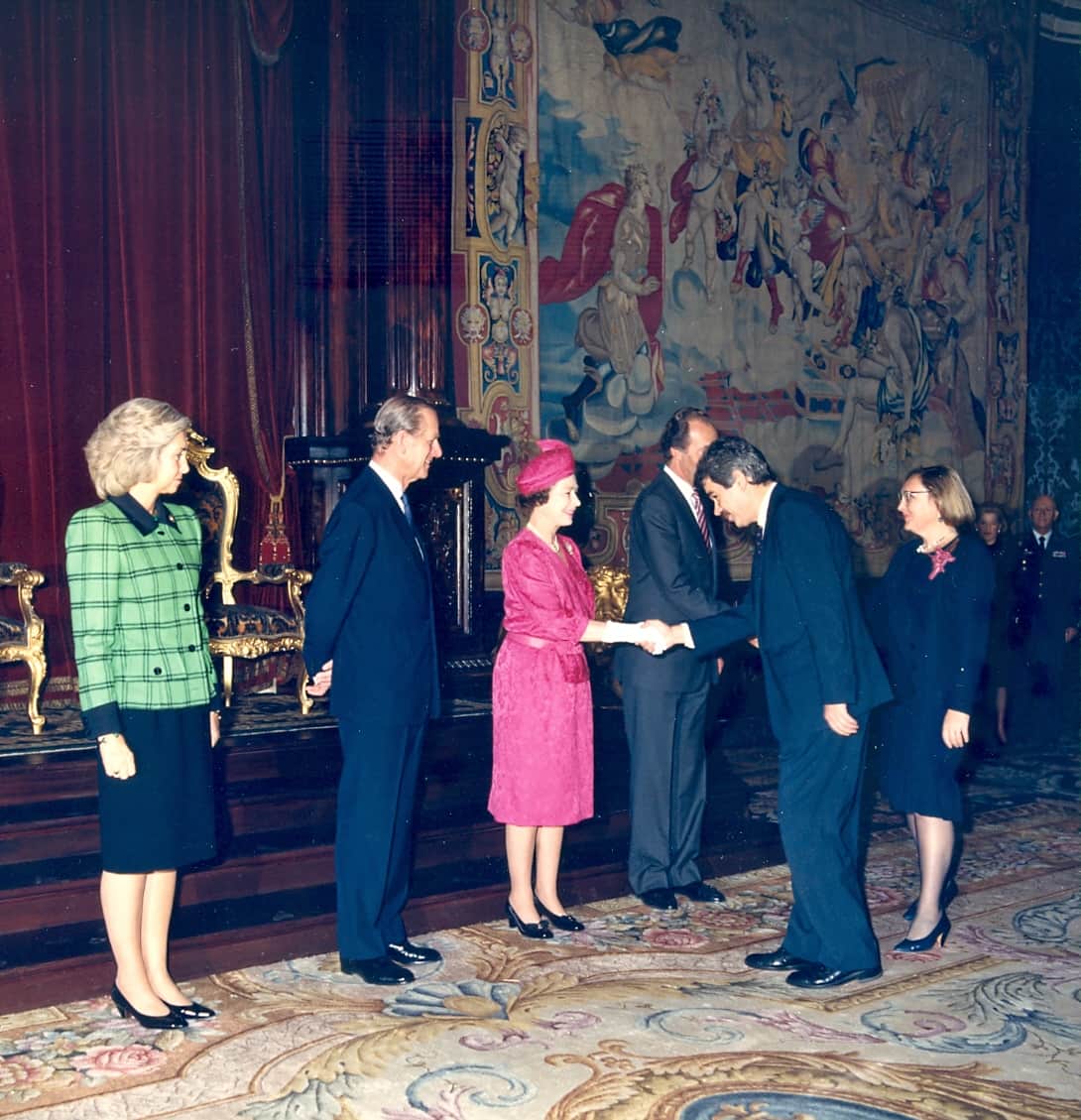 La reina Isabel II i Pasqual Maragall (1988)